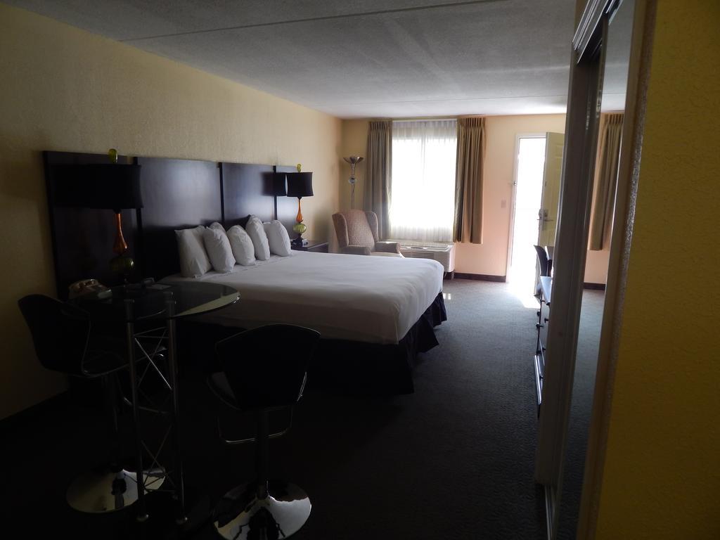Ramada Branson Hotel And Resort Экстерьер фото