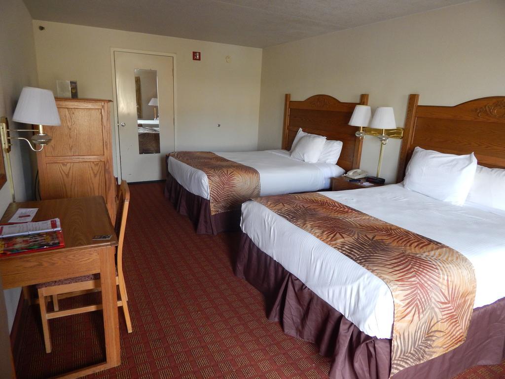 Ramada Branson Hotel And Resort Экстерьер фото