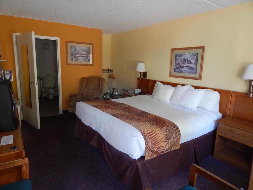 Ramada Branson Hotel And Resort Экстерьер фото